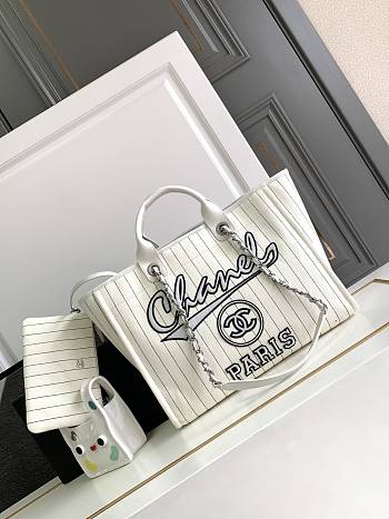 Chanel Shopping Bag in White-50*30*22cm