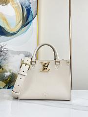 Louis Vuitton Lock & Go Handbag M23637-24.5*19*10.5cm - 1