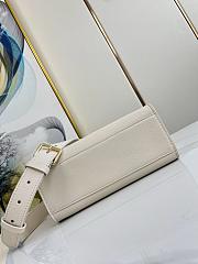 Louis Vuitton Lock & Go Handbag M23637-24.5*19*10.5cm - 2