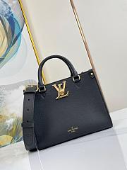 Louis Vuitton Lock & Go Handbag M23637 Black-24.5*19*10.5cm - 2