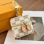 Louis Vuitton Key Ring - 5