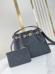 Louis Vuitton Bundle Handbag Black M47209-28*20*11.5cm - 2