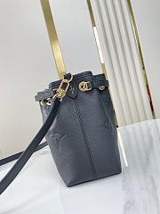 Louis Vuitton Bundle Handbag Black M47209-28*20*11.5cm - 5