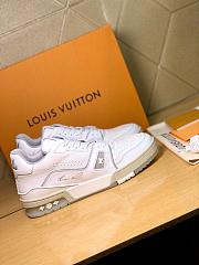 Louis Vuitton Sneakers 011 - 4