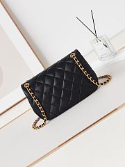 CHANEL SMALL FLAP BAG Lambskin & Gold-Tone Metal-15.5 × 23 × 8.5 cm - 4