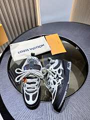 Louis Vuitton Sneakers 014 - 3
