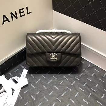 Classic Chanel Chevron Flap Bag Silver Lambskin 20cm Black