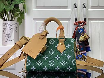 LOUIS VUITTON LV SPEEDY BANDOULIÈRE 18 M24419 Green-18*12*10CM