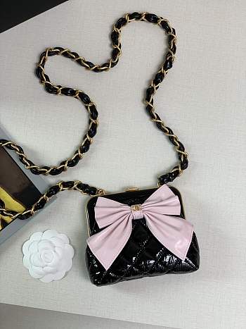 Chanel Chain Clutch Lacquered Nappa & Gold-Tone Metal Black and Pink
