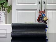 Lousi Vuitton Medium LV EPI Twist M25360 Black - 23x17x9.5cm - 2