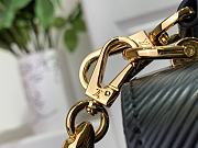 Lousi Vuitton Medium LV EPI Twist M25360 Black - 23x17x9.5cm - 4
