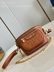 Louis Vuitton Mini Bumbag M82208-17*15*9CM - 1