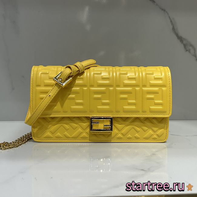 Fendi Wallet On Chain Baguette Yellow-21x11.5x5cm - 1