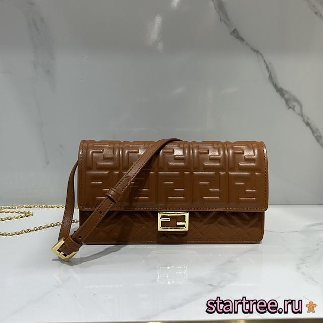 Fendi Wallet On Chain Baguette Brown-21x11.5x5cm  - 1