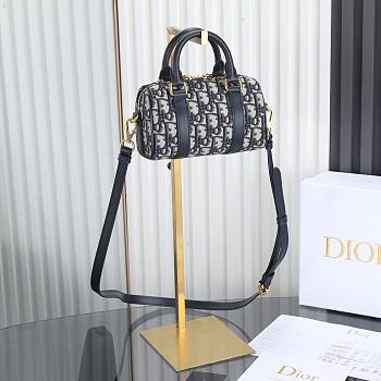Christian Dior Groove Bag 16*16*11*8cm
