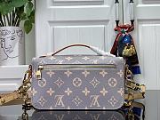 Louis Vuitton Pochette Metis East West Bag M12429-21.5*13.5*6CM - 2