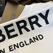 Burberry T-shirt  - 3