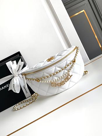 Chanel Waist Bag White-17x24 X 11cm