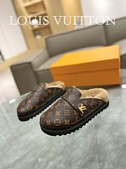 Louis Vuitton Slippers 004 - 4