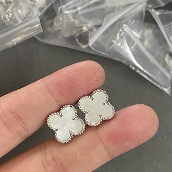 Van Cleef Arpels Earring 002