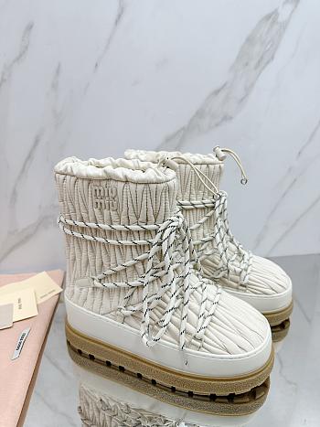 MiuMiu Boots 001