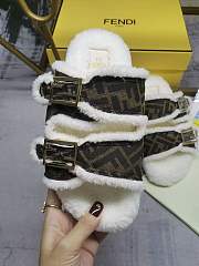 Fendi Slipper 003 - 5