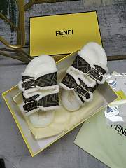 Fendi Slipper 003 - 4