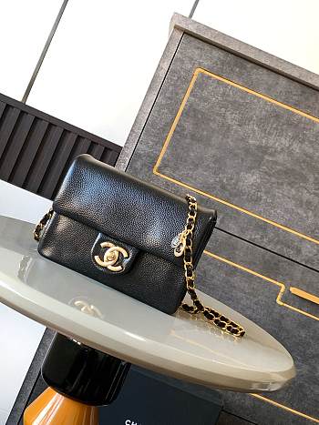 Chanel Small Flap Bag Grained Shiny Calfskin & Gold-Tone Metal Black-13 x 17.5 x 6 cm