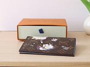 Louis Vuitton Passport Snow Show M12237-14*10*2.5CM - 4