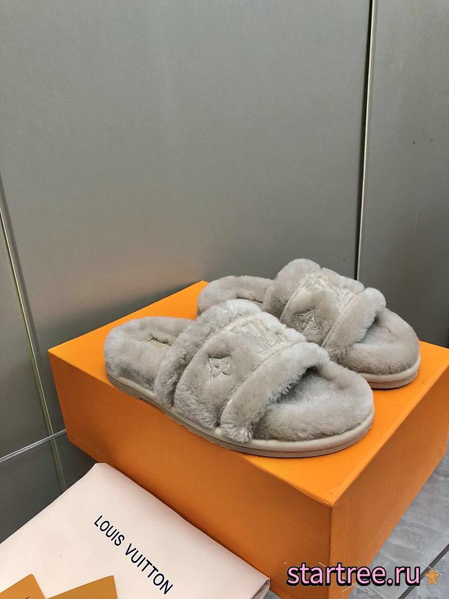 Louis Vuitton Slippers 006 - 1