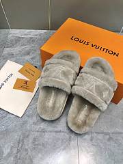 Louis Vuitton Slippers 006 - 2