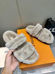 Louis Vuitton Slippers 008 - 5