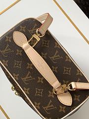 Louis Vuitton Cosmetic Box M42265-24*14*17cm - 2