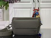 Louis Vuitton Pilot Aer M83563 Green For Men-20*12*5.5CM - 1