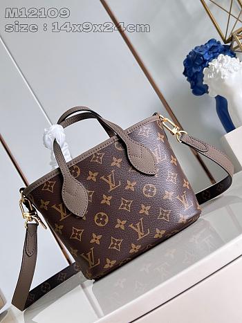 Louis Vuitton REVERSIBLE Neverfull Bandoulière Inside Out BB M12109