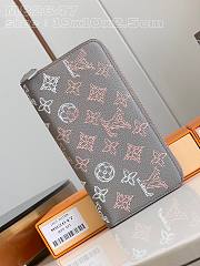 Louis Vuitton Wallet M82647-19*10*2.5cm - 1