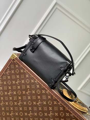 Louis Vuitton LV Side Trunk MM Black M00860- 21x14x6cm 