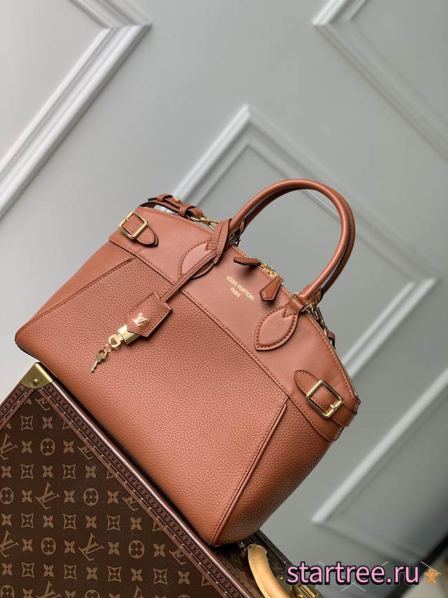 Louis Vuitton Lock It MM M22925-36*29*15CM - 1