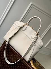 Louis Vuitton Lock It MM M23061-36*29*15CM - 3