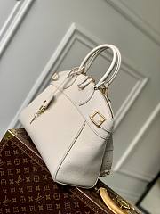 Louis Vuitton Lock It MM M23061-36*29*15CM - 4