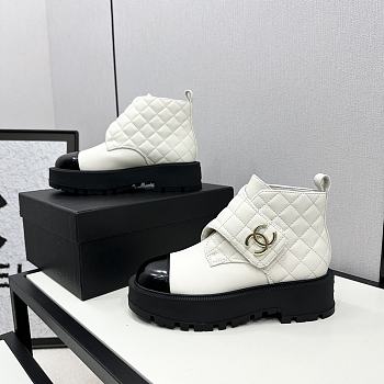 Chanel Boots 012