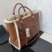 Chanel Shopping Bag in Brown Calfskin-38cm - 4