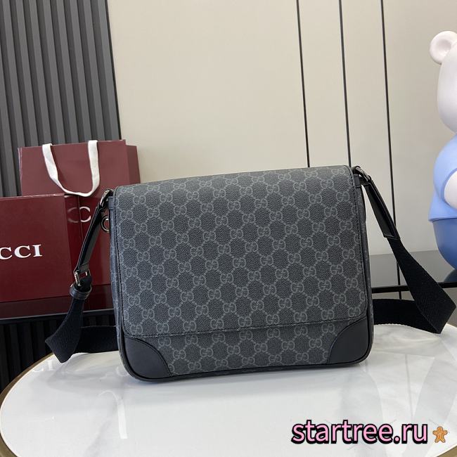 Gucci GG Emblem medium crossbody bagBlack for Men-29x23x7.5cm - 1