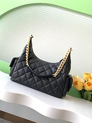 Chanel Shiny Lambskin Quilted Medium CC Hobo Black-27x35x18cm - 4