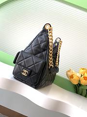 Chanel Shiny Lambskin Quilted Medium CC Hobo Black-27x35x18cm - 3