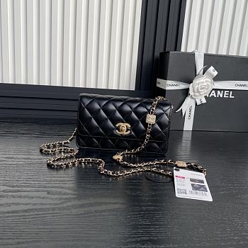 Chanel Clutch with Chain Lambskin Gold-Tone Metal Black-11×18×5.5cm