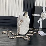 Chanel 25C White Caviar Hobo Clutch- 21.5×19×6cm - 3