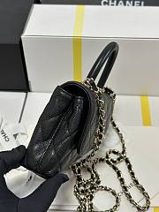 Chanel Mini flap bag with top handle Grained calfskin black - 4