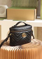 Gucci Marmont mini top handle bag in black leather - 2