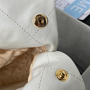 Chanel 22 Small Shoulder bag White-35x37x7cm - 5
